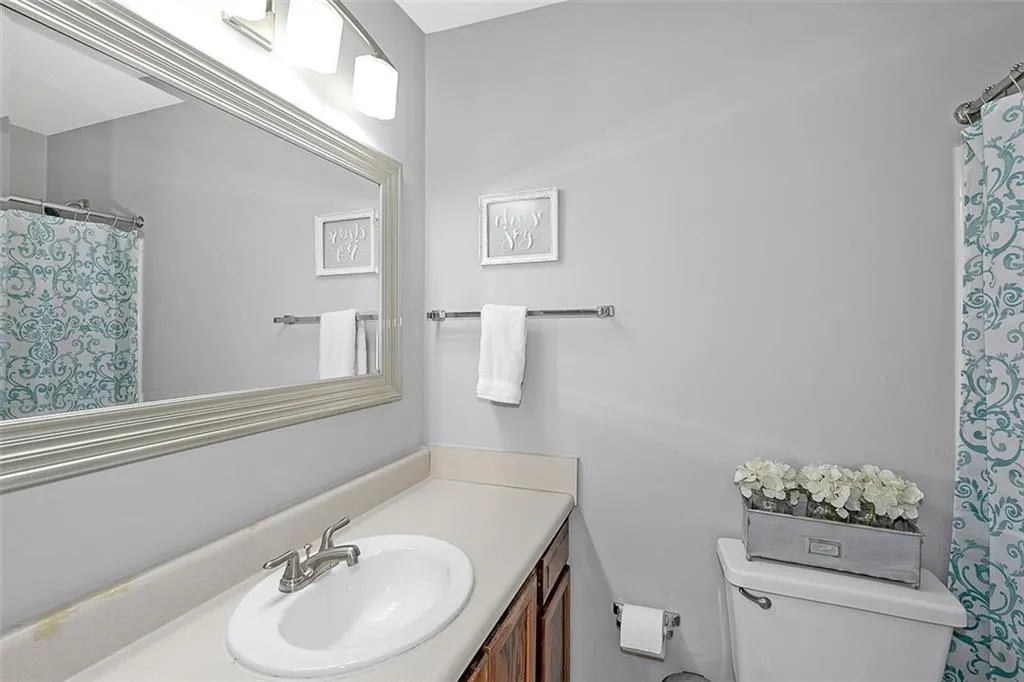 7500 Roswell Road Unit 45, Sandy Springs, Georgia 30350, 2 Bedrooms Bedrooms, ,2 BathroomsBathrooms,Residential,Sold,7500 Roswell Road Unit 45,6997685