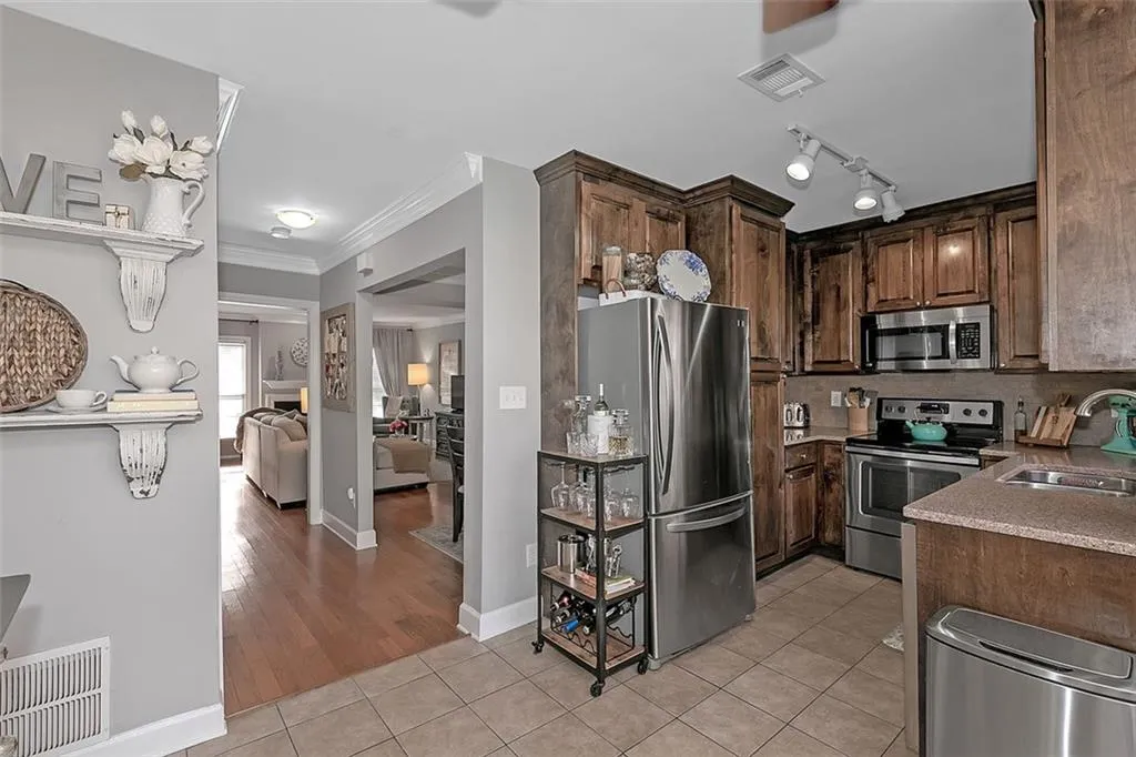 7500 Roswell Road Unit 45, Sandy Springs, Georgia 30350, 2 Bedrooms Bedrooms, ,2 BathroomsBathrooms,Residential,Sold,7500 Roswell Road Unit 45,6997685