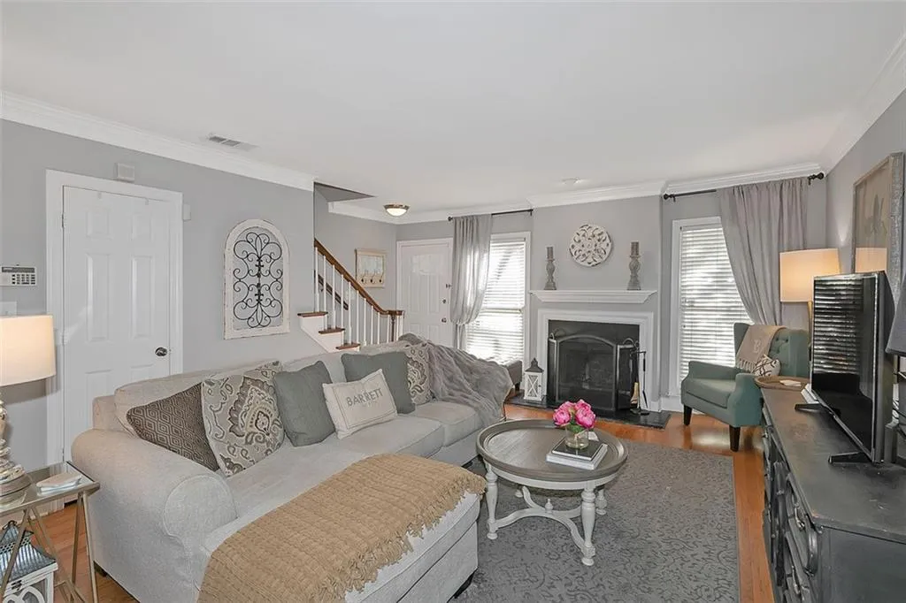 7500 Roswell Road Unit 45, Sandy Springs, Georgia 30350, 2 Bedrooms Bedrooms, ,2 BathroomsBathrooms,Residential,Sold,7500 Roswell Road Unit 45,6997685