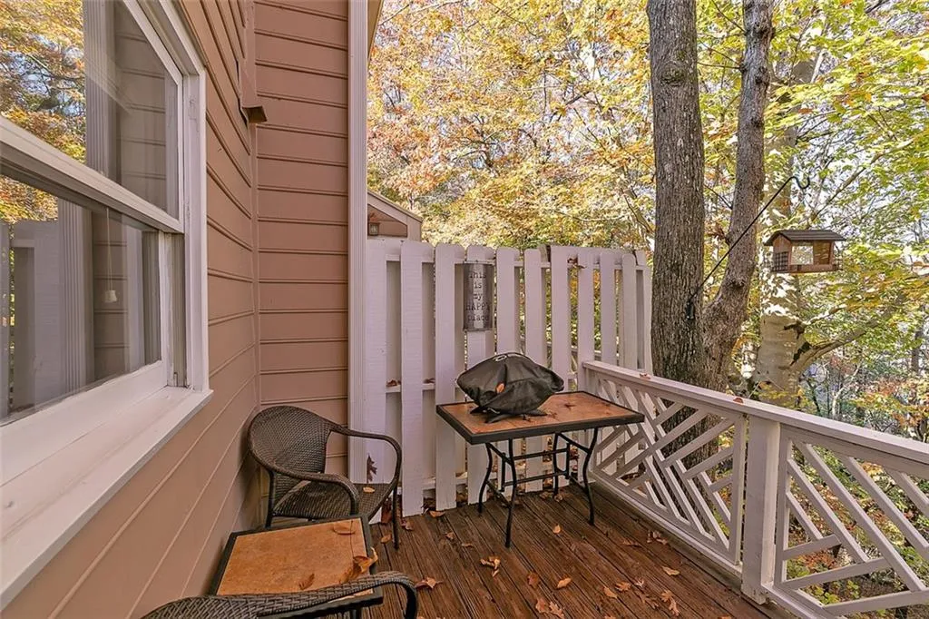 7500 Roswell Road Unit 45, Sandy Springs, Georgia 30350, 2 Bedrooms Bedrooms, ,2 BathroomsBathrooms,Residential,Sold,7500 Roswell Road Unit 45,6997685