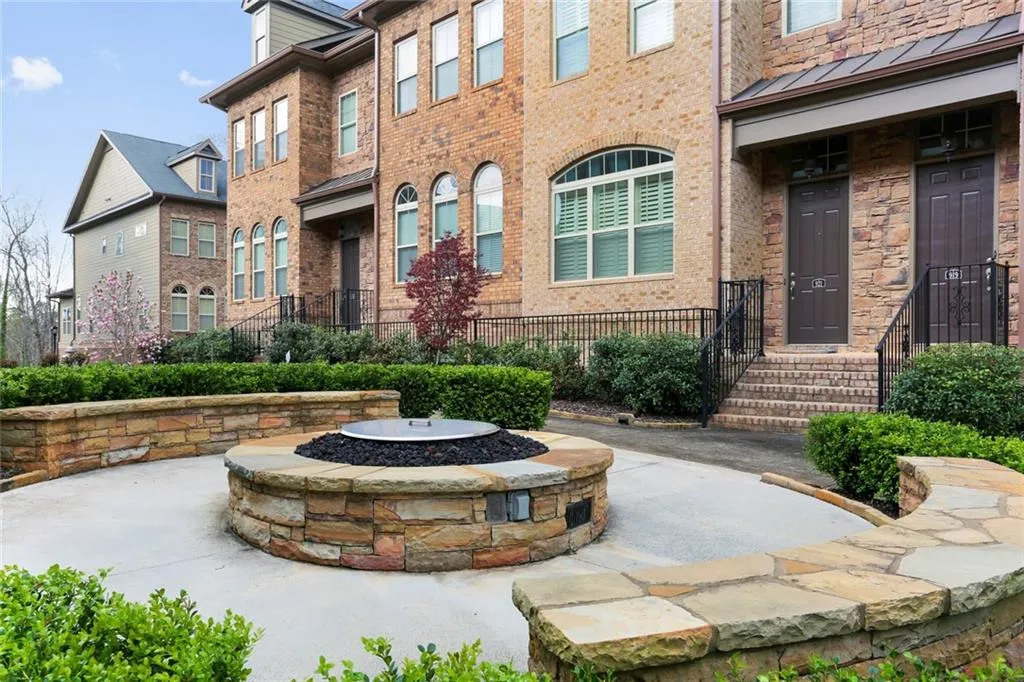 930 Telfair Close, Sandy Springs, Georgia 30350, 3 Bedrooms Bedrooms, ,3 BathroomsBathrooms,Residential,Sold,930 Telfair Close,6526400