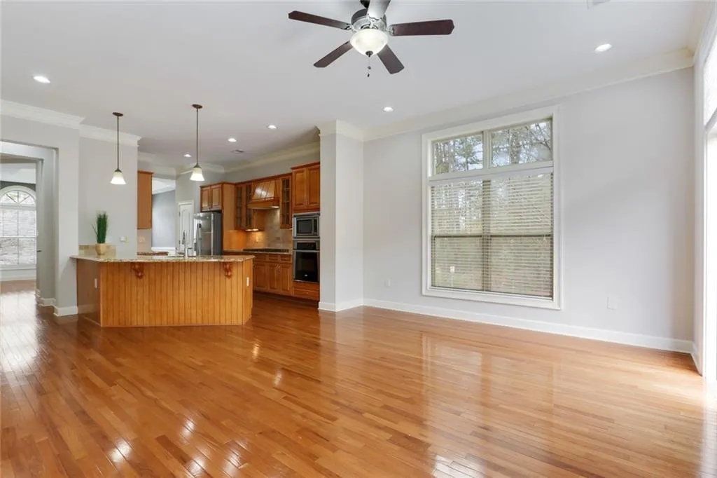 930 Telfair Close, Sandy Springs, Georgia 30350, 3 Bedrooms Bedrooms, ,3 BathroomsBathrooms,Residential,Sold,930 Telfair Close,6526400