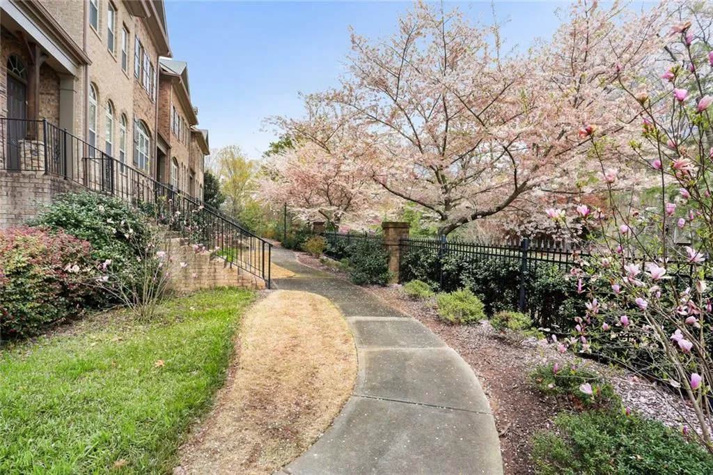 930 Telfair Close, Sandy Springs, Georgia 30350, 3 Bedrooms Bedrooms, ,3 BathroomsBathrooms,Residential,Sold,930 Telfair Close,6526400