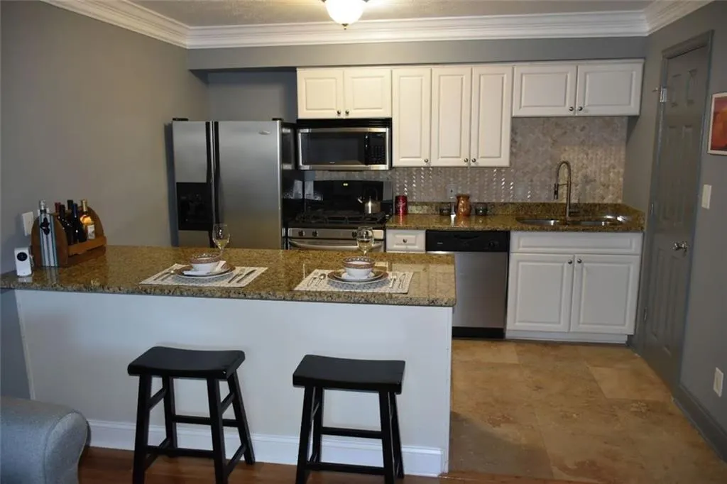 6980 Roswell Road Unit L7, Sandy Springs, Georgia 30328, 1 Bedroom Bedrooms, ,1 BathroomBathrooms,Residential,Sold,6980 Roswell Road Unit L7,6085975 6980 Roswell Road Unit L7, Sandy Springs, Georgia 30328, 1 Bedroom Bedrooms, ,1 BathroomBathrooms,Residential,Sold,6980 Roswell Road Unit L7,6085975