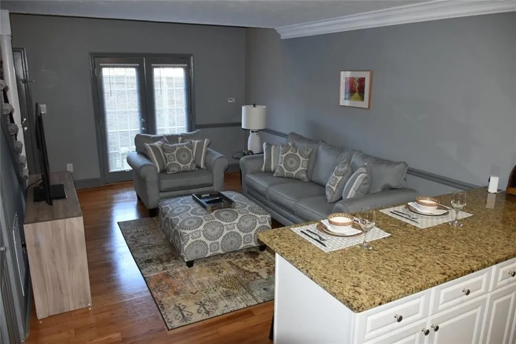 6980 Roswell Road Unit L7, Sandy Springs, Georgia 30328, 1 Bedroom Bedrooms, ,1 BathroomBathrooms,Residential,Sold,6980 Roswell Road Unit L7,6085975 6980 Roswell Road Unit L7, Sandy Springs, Georgia 30328, 1 Bedroom Bedrooms, ,1 BathroomBathrooms,Residential,Sold,6980 Roswell Road Unit L7,6085975