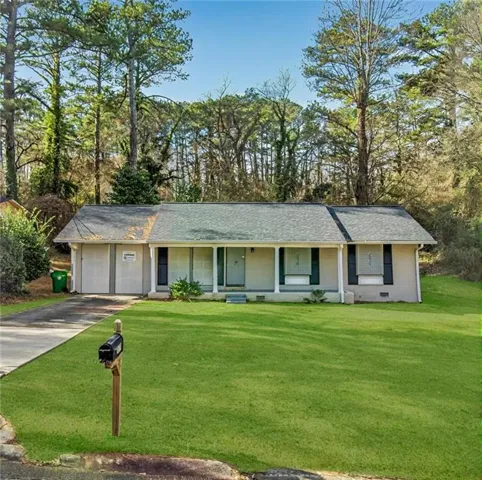 1519 Pine Glen Circle, Decatur, Georgia 30035