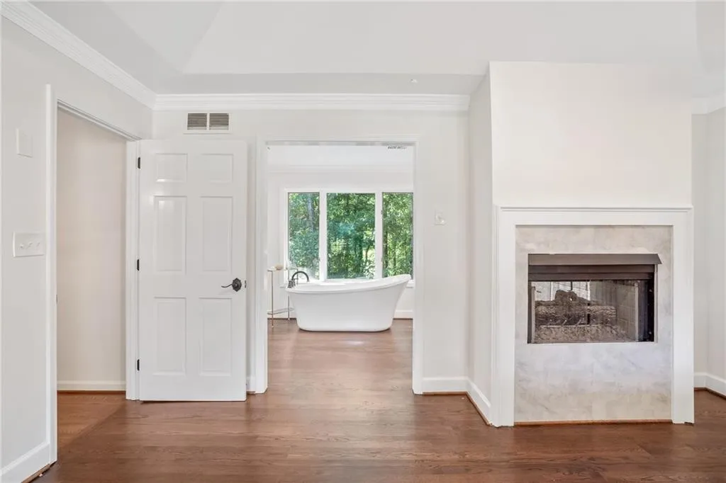 755 River Gate Drive, Sandy Springs, Georgia 30350, 4 Bedrooms Bedrooms, ,3 BathroomsBathrooms,Residential,Sold,755 River Gate Drive,6765569
