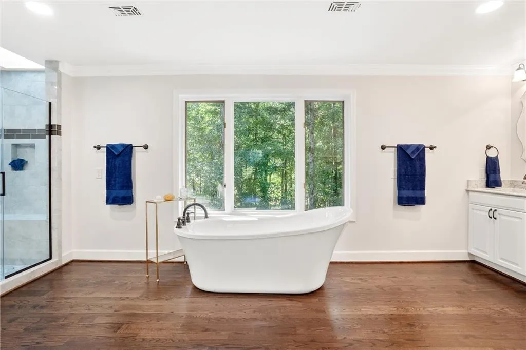 755 River Gate Drive, Sandy Springs, Georgia 30350, 4 Bedrooms Bedrooms, ,3 BathroomsBathrooms,Residential,Sold,755 River Gate Drive,6765569