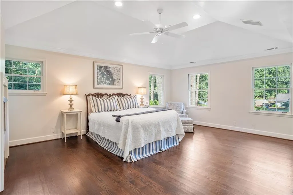 755 River Gate Drive, Sandy Springs, Georgia 30350, 4 Bedrooms Bedrooms, ,3 BathroomsBathrooms,Residential,Sold,755 River Gate Drive,6765569