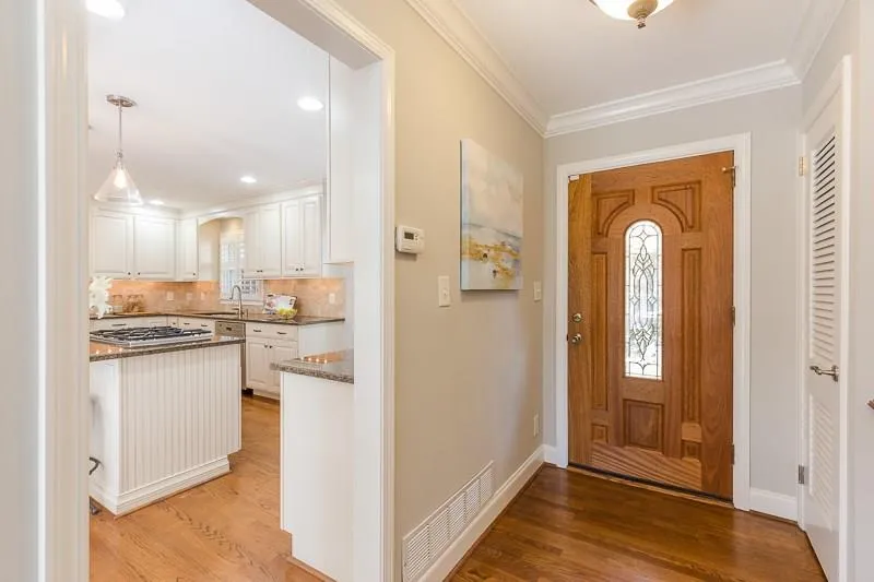 Sandy Springs, Georgia 30328, 3 Bedrooms Bedrooms, ,2 BathroomsBathrooms,Residential,Sold,6117950