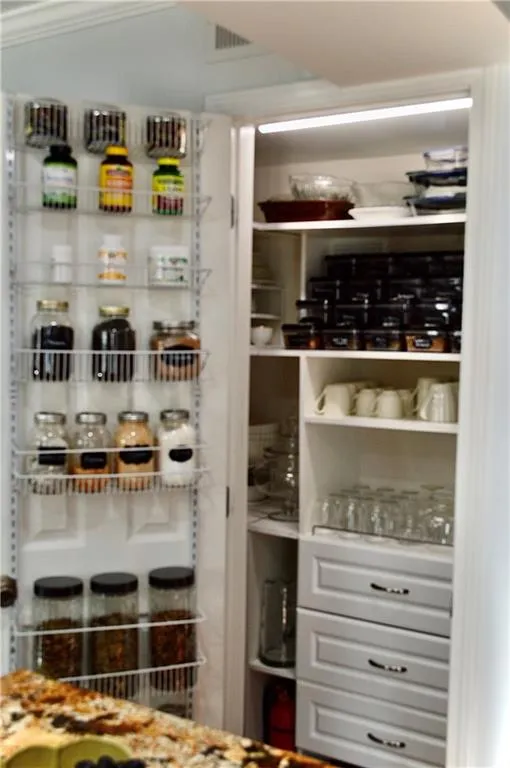 6940 Roswell Road Unit 7a, Atlanta, Georgia 30328, 3 Bedrooms Bedrooms, ,1 BathroomBathrooms,Residential,Sold,6940 Roswell Road Unit 7a,7116378