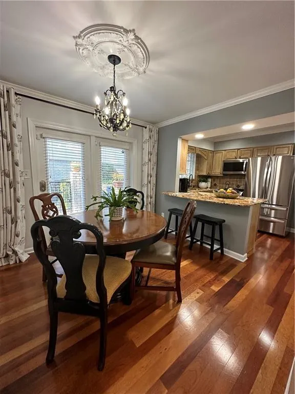 6940 Roswell Road Unit 7a, Atlanta, Georgia 30328, 3 Bedrooms Bedrooms, ,1 BathroomBathrooms,Residential,Sold,6940 Roswell Road Unit 7a,7116378