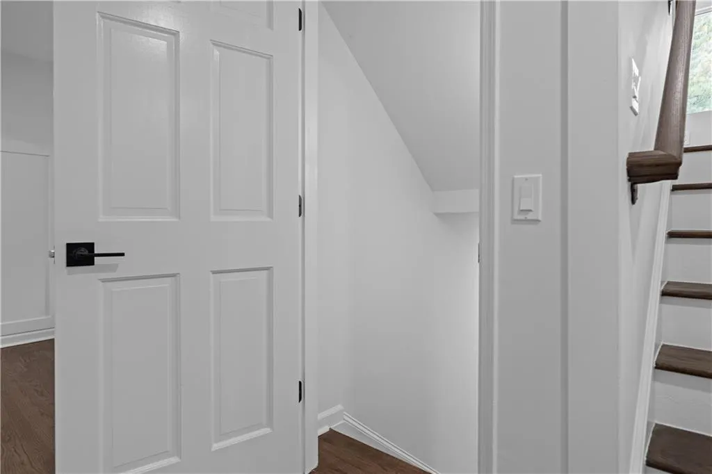 315 Crosstree Lane, Atlanta, Georgia 30328, 6 Bedrooms Bedrooms, ,5 BathroomsBathrooms,Residential,Sold,315 Crosstree Lane,7482871