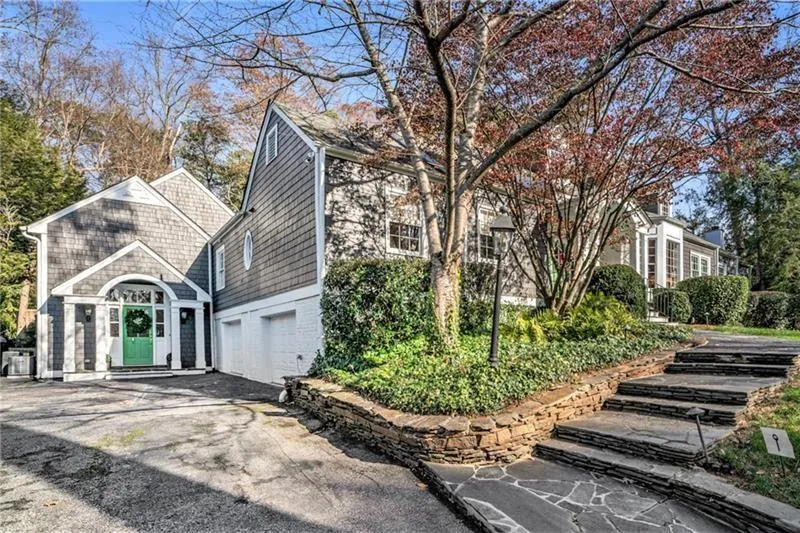 1225 West Wesley Road Nw, Atlanta, Georgia 30327, 5 Bedrooms Bedrooms, ,4 BathroomsBathrooms,Residential,For Sale,1225 West Wesley Road Nw,7649780