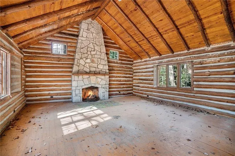 1225 West Wesley Road Nw, Atlanta, Georgia 30327, 5 Bedrooms Bedrooms, ,4 BathroomsBathrooms,Residential,For Sale,1225 West Wesley Road Nw,7649780