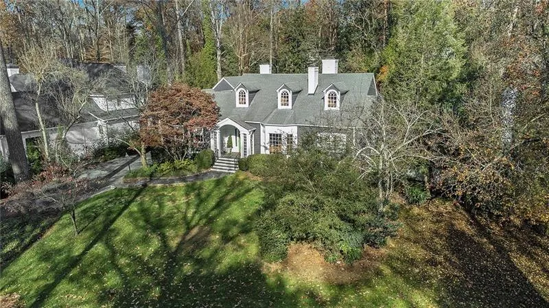 1225 West Wesley Road Nw, Atlanta, Georgia 30327, 5 Bedrooms Bedrooms, ,4 BathroomsBathrooms,Residential,For Sale,1225 West Wesley Road Nw,7649780
