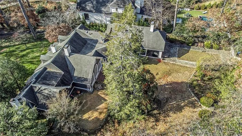 1225 West Wesley Road Nw, Atlanta, Georgia 30327, 5 Bedrooms Bedrooms, ,4 BathroomsBathrooms,Residential,For Sale,1225 West Wesley Road Nw,7649780