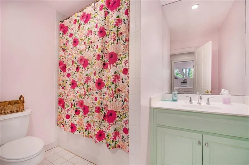 1225 West Wesley Road Nw, Atlanta, Georgia 30327, 5 Bedrooms Bedrooms, ,4 BathroomsBathrooms,Residential,For Sale,1225 West Wesley Road Nw,7649780