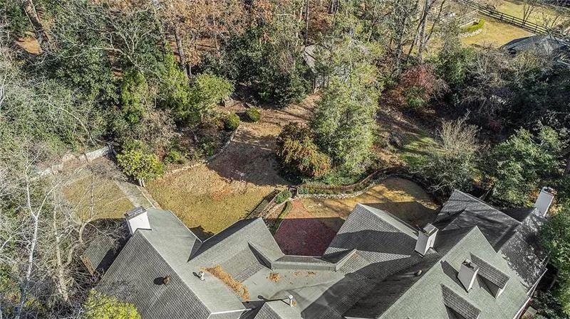 1225 West Wesley Road Nw, Atlanta, Georgia 30327, 5 Bedrooms Bedrooms, ,4 BathroomsBathrooms,Residential,For Sale,1225 West Wesley Road Nw,7649780