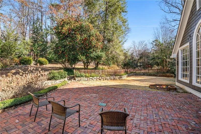 1225 West Wesley Road Nw, Atlanta, Georgia 30327, 5 Bedrooms Bedrooms, ,4 BathroomsBathrooms,Residential,For Sale,1225 West Wesley Road Nw,7649780