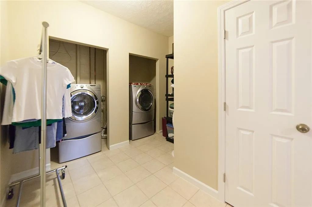 51 Forrest Place, Sandy Springs, Georgia 30328, 3 Bedrooms Bedrooms, ,3 BathroomsBathrooms,Residential,Sold,51 Forrest Place,5684237 51 Forrest Place, Sandy Springs, Georgia 30328, 3 Bedrooms Bedrooms, ,3 BathroomsBathrooms,Residential,Sold,51 Forrest Place,5684237