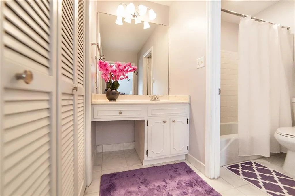 51 Forrest Place, Sandy Springs, Georgia 30328, 3 Bedrooms Bedrooms, ,3 BathroomsBathrooms,Residential,Sold,51 Forrest Place,5684237 51 Forrest Place, Sandy Springs, Georgia 30328, 3 Bedrooms Bedrooms, ,3 BathroomsBathrooms,Residential,Sold,51 Forrest Place,5684237