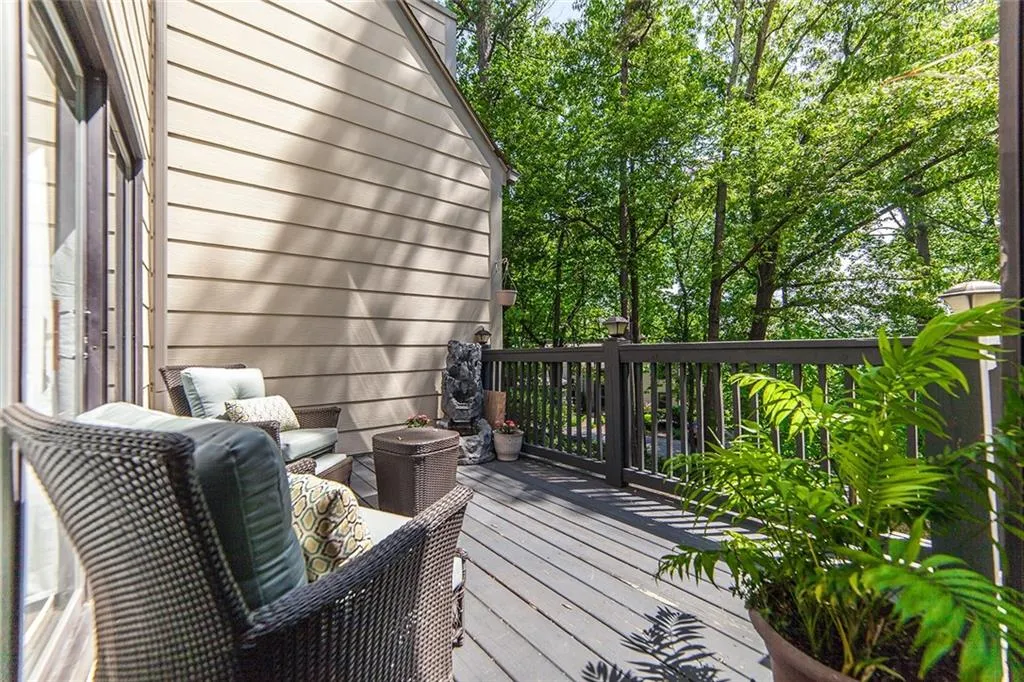 51 Forrest Place, Sandy Springs, Georgia 30328, 3 Bedrooms Bedrooms, ,3 BathroomsBathrooms,Residential,Sold,51 Forrest Place,5684237 51 Forrest Place, Sandy Springs, Georgia 30328, 3 Bedrooms Bedrooms, ,3 BathroomsBathrooms,Residential,Sold,51 Forrest Place,5684237