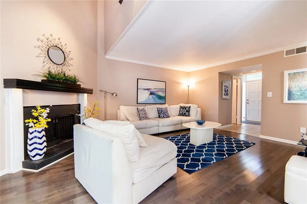 51 Forrest Place, Sandy Springs, Georgia 30328, 3 Bedrooms Bedrooms, ,3 BathroomsBathrooms,Residential,Sold,51 Forrest Place,5684237 51 Forrest Place, Sandy Springs, Georgia 30328, 3 Bedrooms Bedrooms, ,3 BathroomsBathrooms,Residential,Sold,51 Forrest Place,5684237