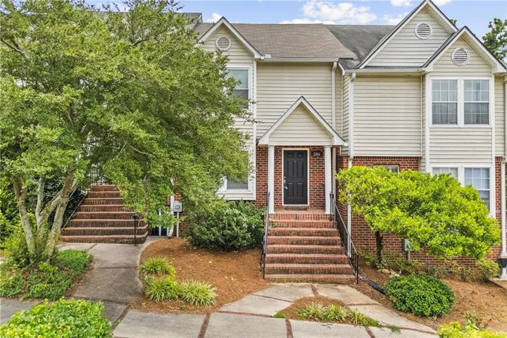 2266 Oak Glenn Circle, Duluth, Georgia 30096