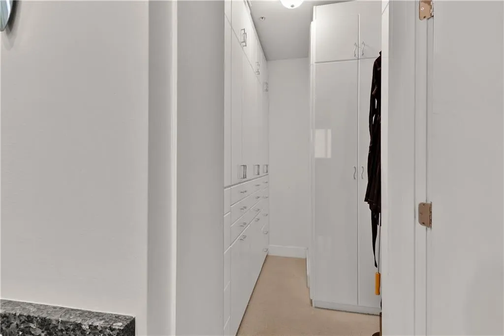 2828 Peachtree Road Nw Unit 1402, Atlanta, Georgia 30305, 2 Bedrooms Bedrooms, ,2 BathroomsBathrooms,Residential,For Sale,2828 Peachtree Road Nw Unit 1402,7690075