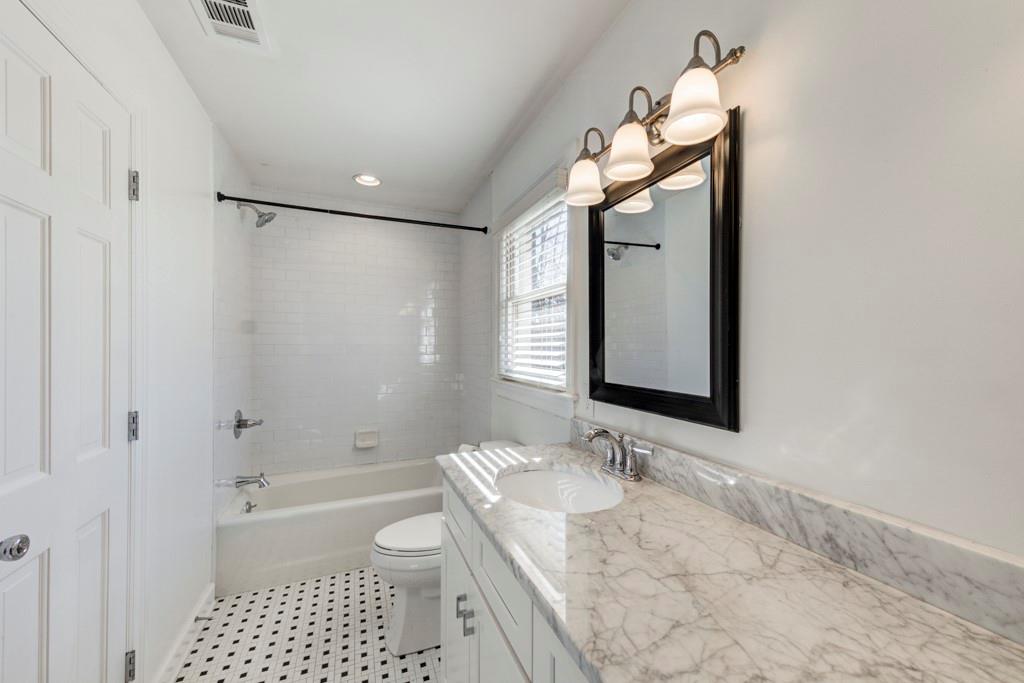 1320 Belmore Way, Sandy Springs, Georgia 30350, 5 Bedrooms Bedrooms, ,4 BathroomsBathrooms,Residential,Sold,1320 Belmore Way,7338989