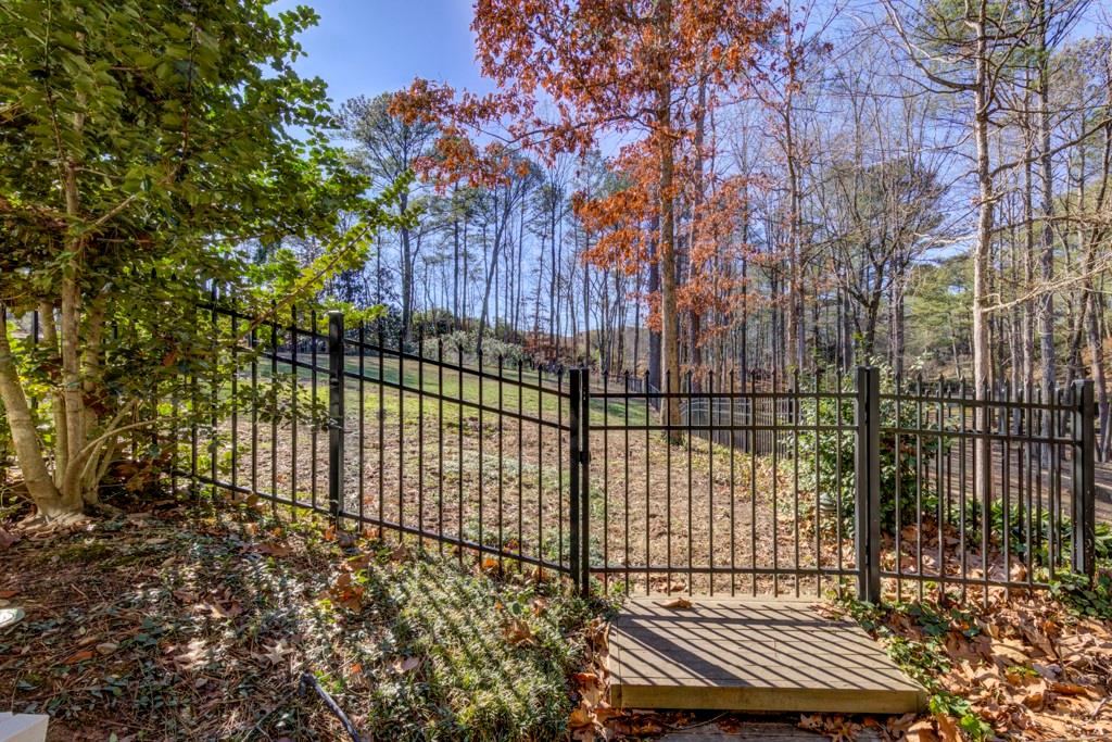 1320 Belmore Way, Sandy Springs, Georgia 30350, 5 Bedrooms Bedrooms, ,4 BathroomsBathrooms,Residential,Sold,1320 Belmore Way,7338989