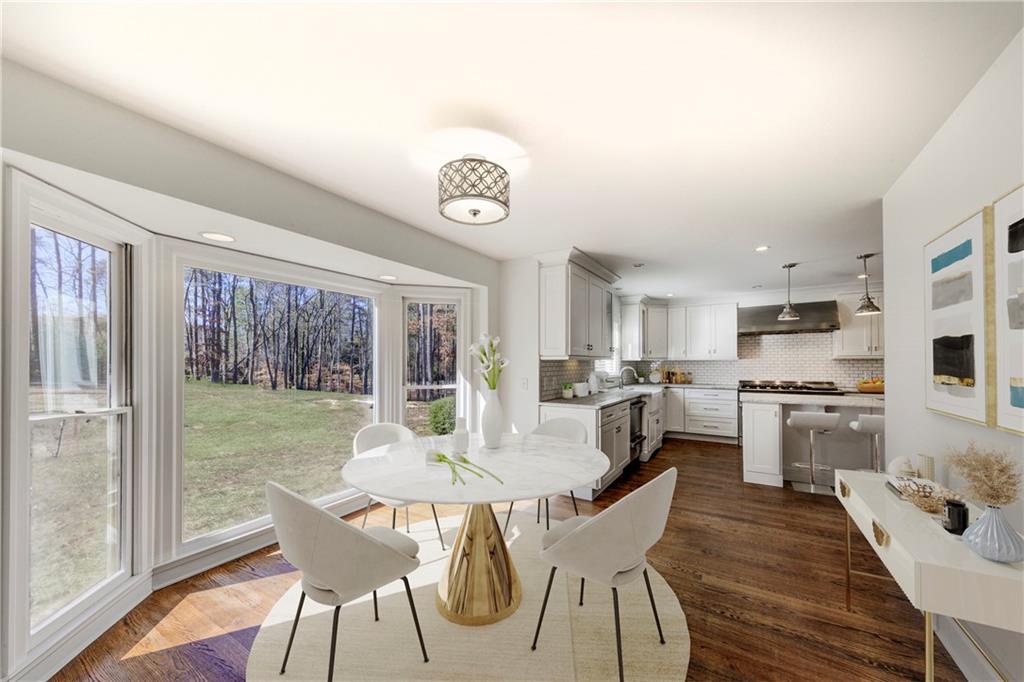 1320 Belmore Way, Sandy Springs, Georgia 30350, 5 Bedrooms Bedrooms, ,4 BathroomsBathrooms,Residential,Sold,1320 Belmore Way,7338989