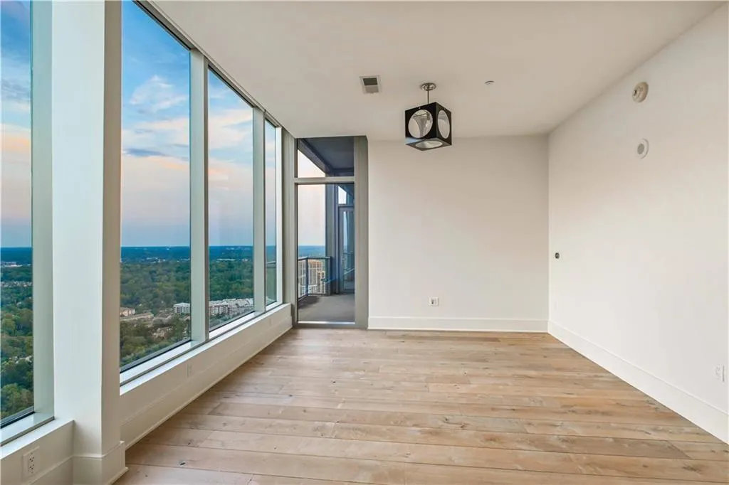 3630 Peachtree Road Ne Unit 3302, Atlanta, Georgia 30326, 3 Bedrooms Bedrooms, ,3 BathroomsBathrooms,Residential,For Sale,3630 Peachtree Road Ne Unit 3302,7542685