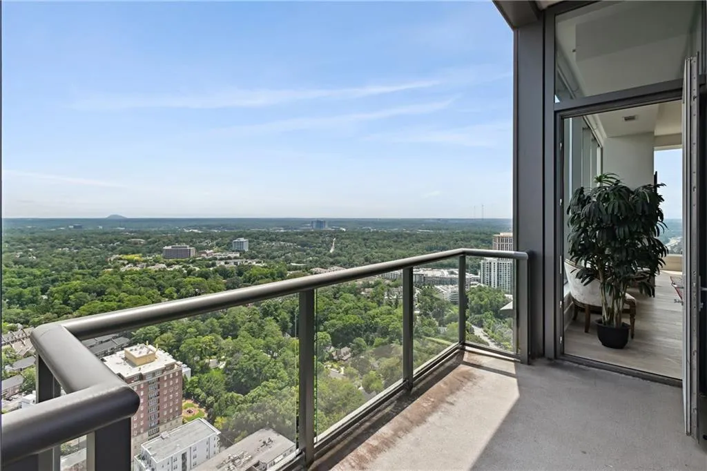 3630 Peachtree Road Ne Unit 3302, Atlanta, Georgia 30326, 3 Bedrooms Bedrooms, ,3 BathroomsBathrooms,Residential,For Sale,3630 Peachtree Road Ne Unit 3302,7542685