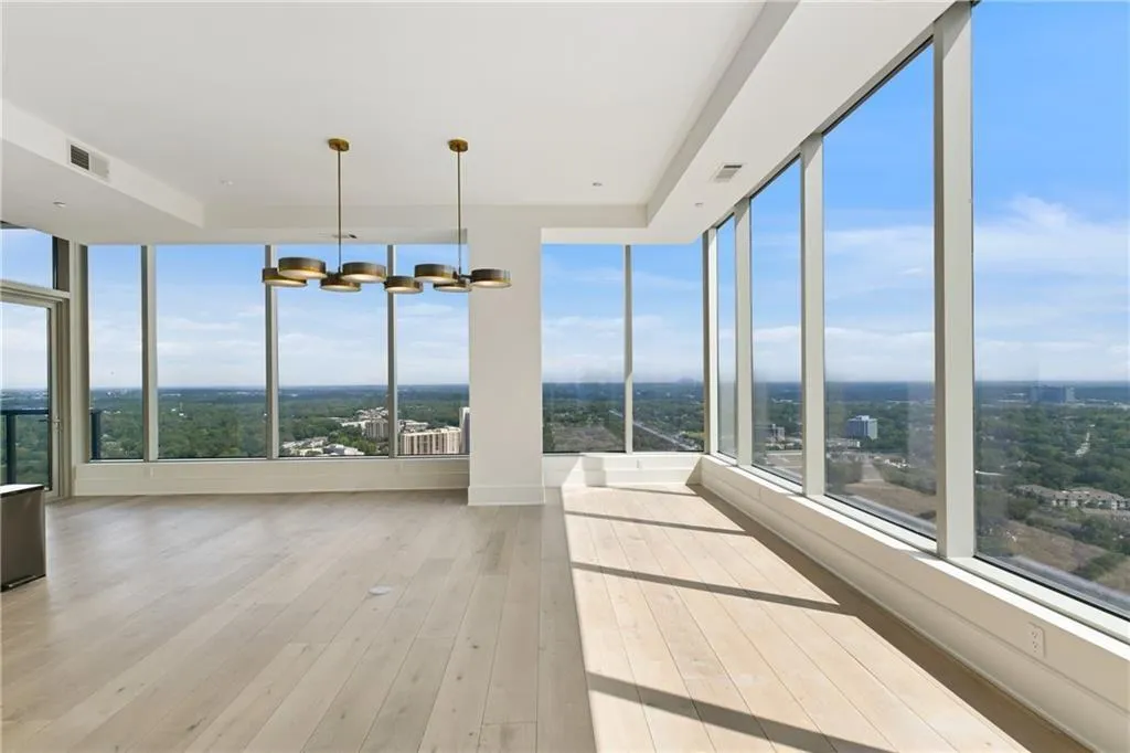 3630 Peachtree Road Ne Unit 3302, Atlanta, Georgia 30326, 3 Bedrooms Bedrooms, ,3 BathroomsBathrooms,Residential,For Sale,3630 Peachtree Road Ne Unit 3302,7542685