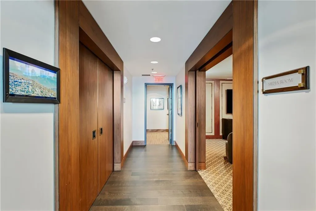 3630 Peachtree Road Ne Unit 3302, Atlanta, Georgia 30326, 3 Bedrooms Bedrooms, ,3 BathroomsBathrooms,Residential,For Sale,3630 Peachtree Road Ne Unit 3302,7542685