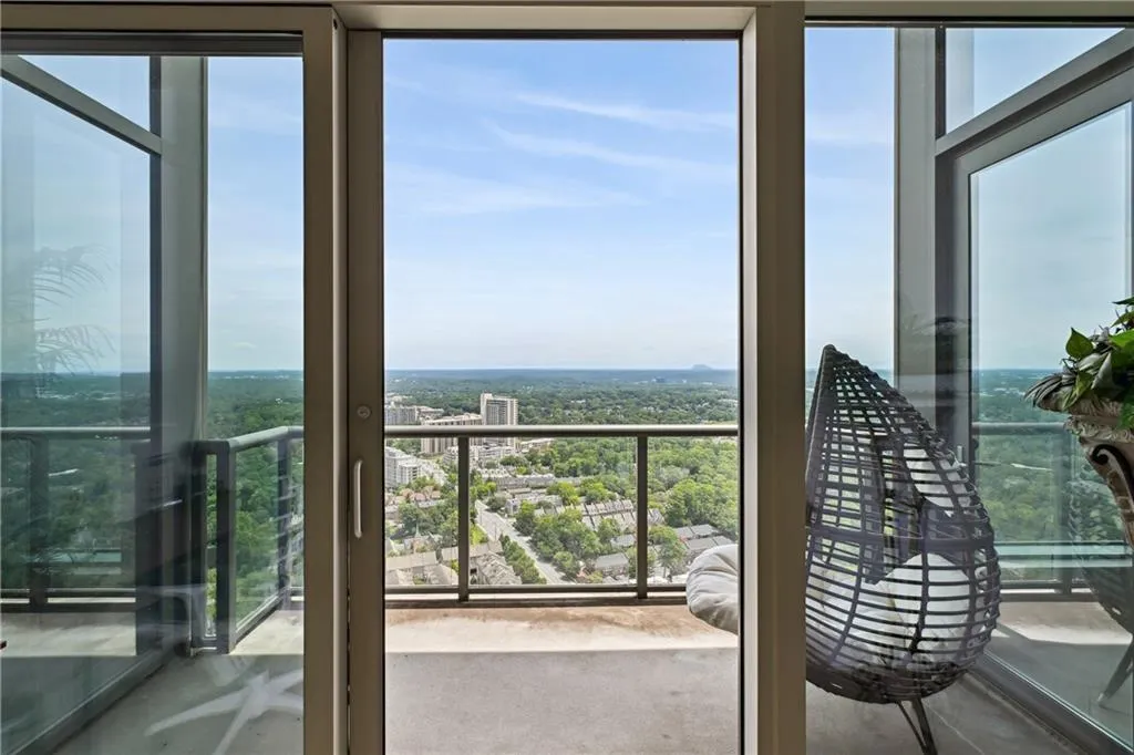 3630 Peachtree Road Ne Unit 3302, Atlanta, Georgia 30326, 3 Bedrooms Bedrooms, ,3 BathroomsBathrooms,Residential,For Sale,3630 Peachtree Road Ne Unit 3302,7542685
