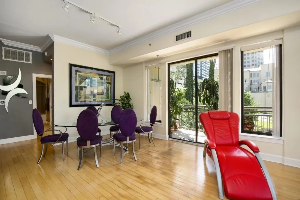 3445 Stratford Road Ne Unit 308, Atlanta, Georgia 30326, 1 Bedroom Bedrooms, ,1 BathroomBathrooms,Residential,Sold,3445 Stratford Road Ne Unit 308,6607247