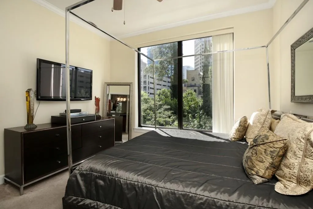 3445 Stratford Road Ne Unit 308, Atlanta, Georgia 30326, 1 Bedroom Bedrooms, ,1 BathroomBathrooms,Residential,Sold,3445 Stratford Road Ne Unit 308,6607247