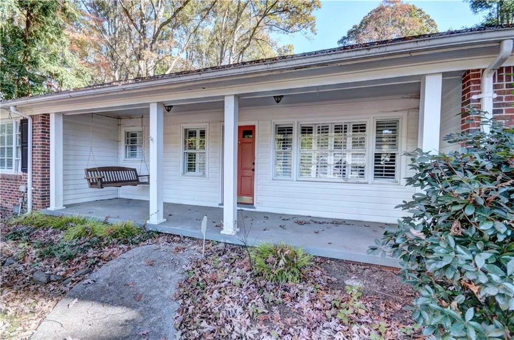444 Hilderbrand Drive, Sandy Springs, Georgia 30328, 2 Bedrooms Bedrooms, ,1 BathroomBathrooms,Residential,Sold,444 Hilderbrand Drive,6810376