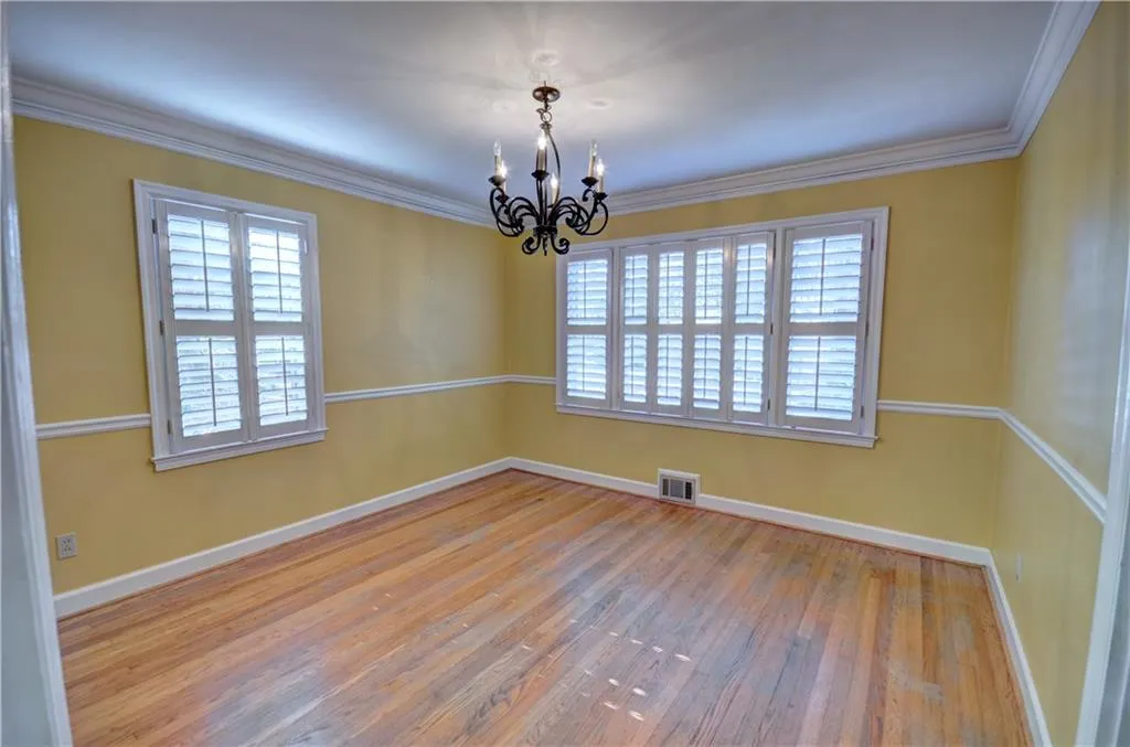 444 Hilderbrand Drive, Sandy Springs, Georgia 30328, 2 Bedrooms Bedrooms, ,1 BathroomBathrooms,Residential,Sold,444 Hilderbrand Drive,6810376