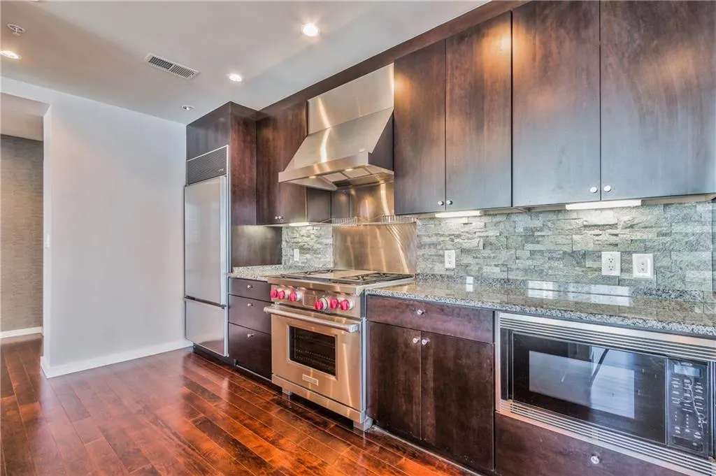 3325 Piedmont Road Ne Unit 1601, Atlanta, Georgia 30305, 3 Bedrooms Bedrooms, ,3 BathroomsBathrooms,Residential,Sold,3325 Piedmont Road Ne Unit 1601,5947976