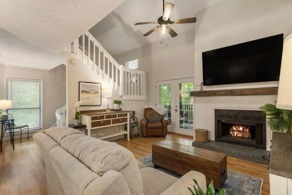 504 River Run Drive, Atlanta, Georgia 30350, 2 Bedrooms Bedrooms, ,1 BathroomBathrooms,Residential,Sold,504 River Run Drive,7580276