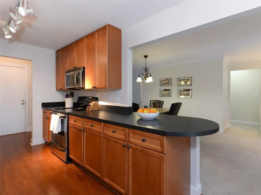 750 Dalrymple Road Unit L1, Atlanta, Georgia 30328, 2 Bedrooms Bedrooms, ,2 BathroomsBathrooms,Residential,Sold,750 Dalrymple Road Unit L1,5962781