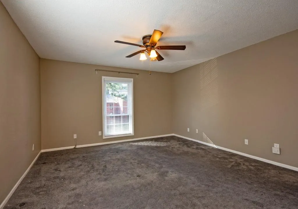 6851 Roswell Road Unit N9, Sandy Springs, Georgia 30328, 2 Bedrooms Bedrooms, ,1 BathroomBathrooms,Residential,Sold,6851 Roswell Road Unit N9,6623051