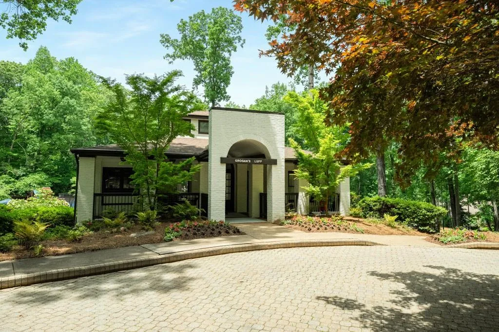 95 Grogans Landing, Atlanta, Georgia 30350, 7 Bedrooms Bedrooms, ,6 BathroomsBathrooms,Residential,Sold,95 Grogans Landing,7579644