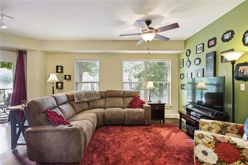 200 River Vista Drive Unit 313, Atlanta, Georgia 30339, 2 Bedrooms Bedrooms, ,2 BathroomsBathrooms,Residential,Sold,200 River Vista Drive Unit 313,7063756