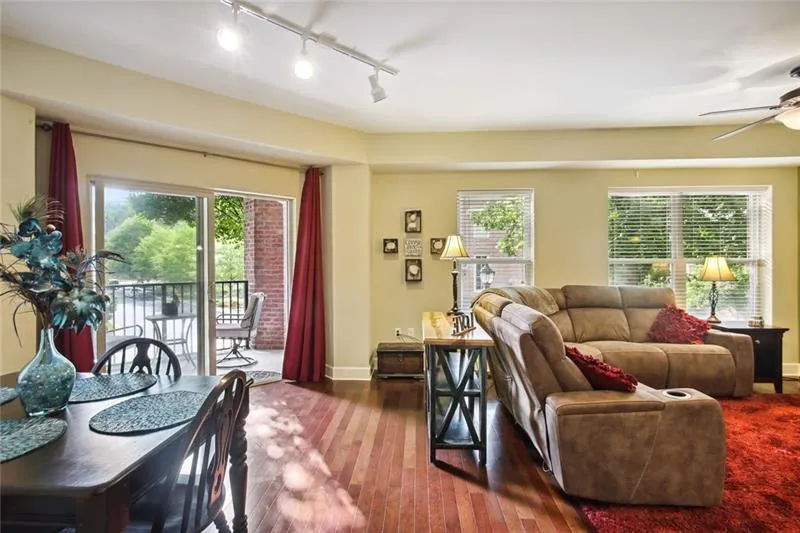 200 River Vista Drive Unit 313, Atlanta, Georgia 30339, 2 Bedrooms Bedrooms, ,2 BathroomsBathrooms,Residential,Sold,200 River Vista Drive Unit 313,7063756