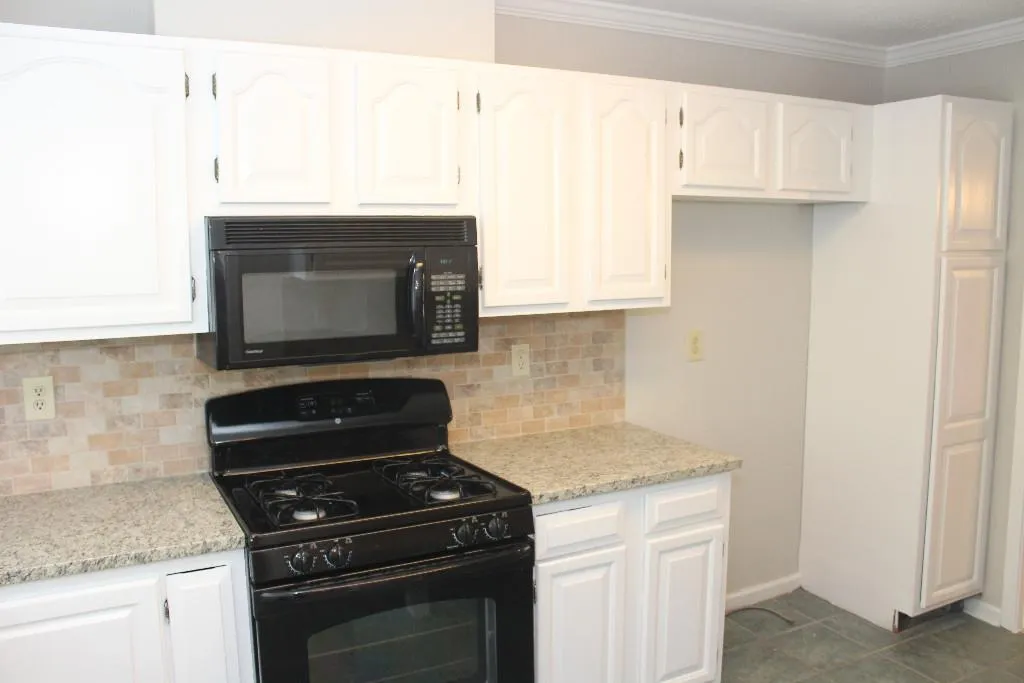 135 Brantley Road, Atlanta, Georgia 30350, 2 Bedrooms Bedrooms, ,2 BathroomsBathrooms,Residential,Sold,135 Brantley Road,5596407